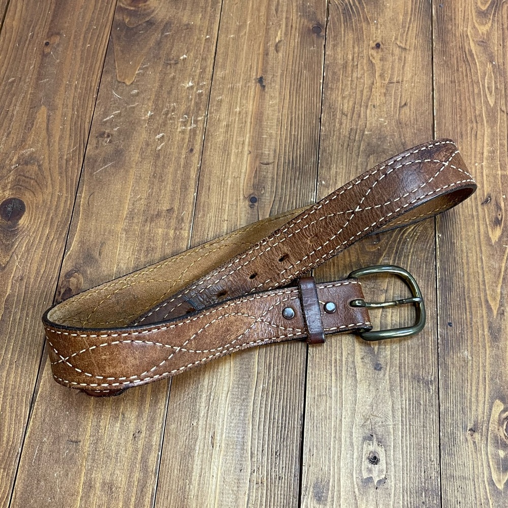 Vintage Tony Lama tan leather belt with cream stitching